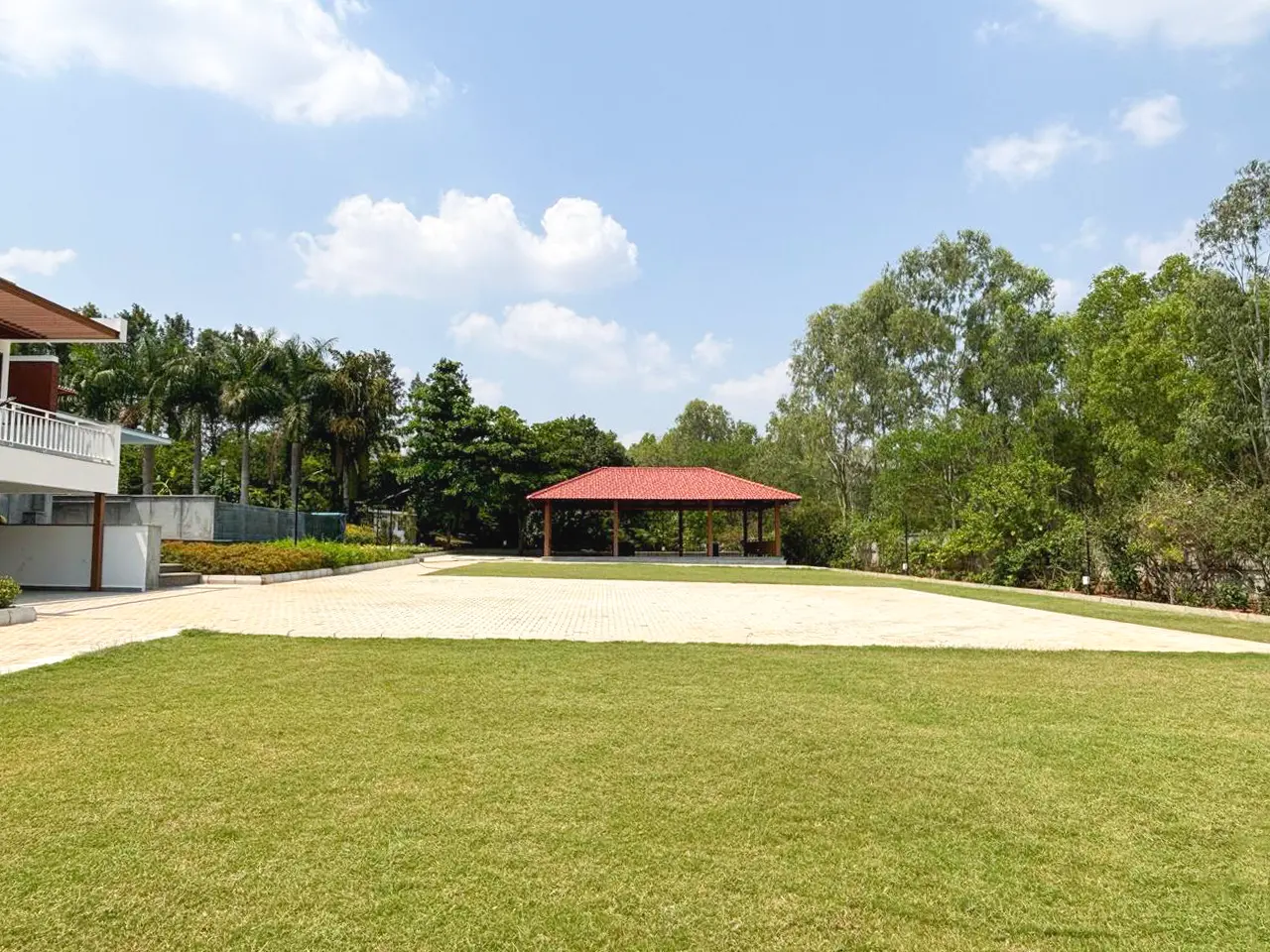 Utsav Lawn